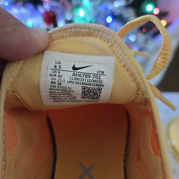 Nike Air Max 270 Topaz Gold Womens Shoes Size 8.5 - Picture 4 of 6